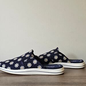 Clarks Women Cloud Steppers Breeze Shore Canvas Slip On Mules Size 8 Navy NWT